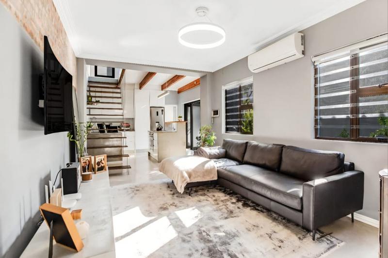 To Let 2 Bedroom Property for Rent in Green Point Western Cape